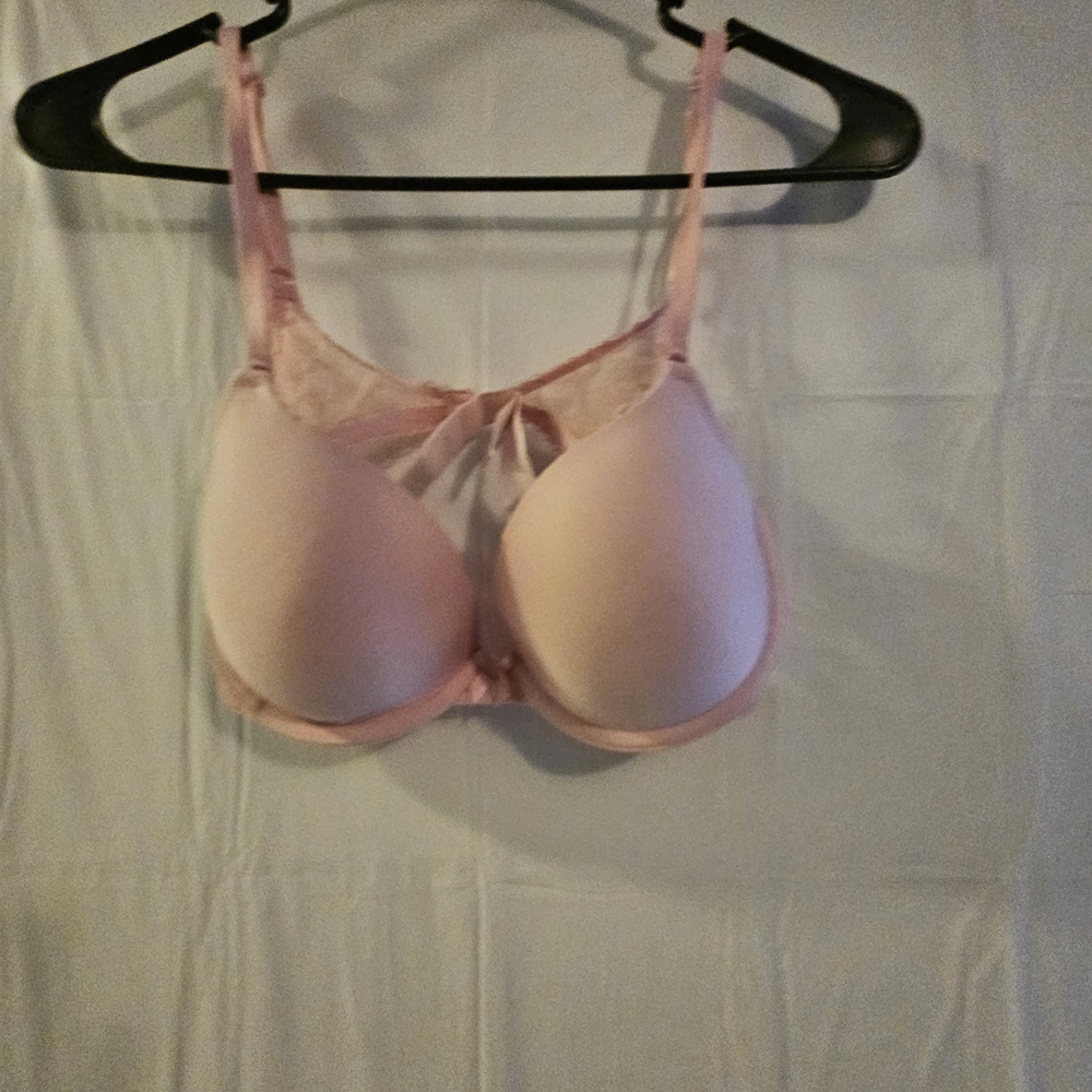 Victoria's Secret Blush Pink Lace Bra